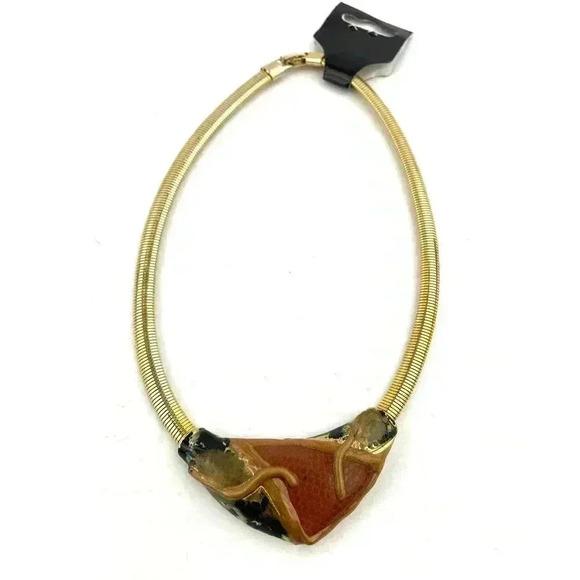 VTG Gold Tone Metal Necklace Unique Kitsch Design 12" Long - Picture 1 of 8